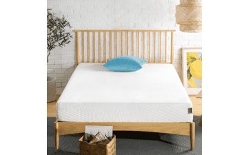 Zinus 8 Inch Green Tea Memory Foam Mattress Queen