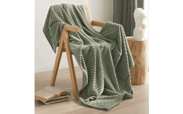 Geniospin Throw Blanket